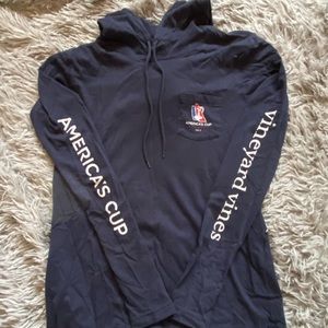 Vineyard vines long sleeve tee w/ hood